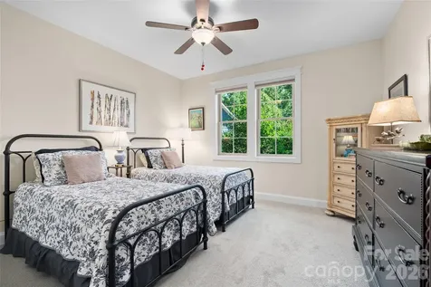 43 Orvis Stone Circle Biltmore Lake NC 28715