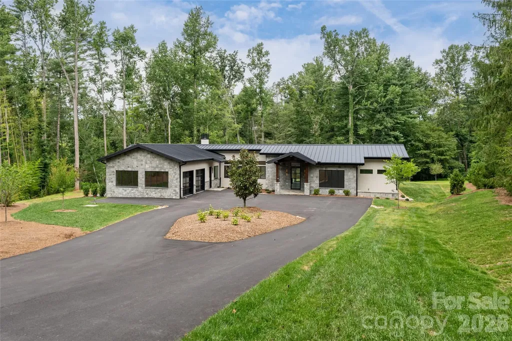 33 Busbee Road Asheville NC 28803