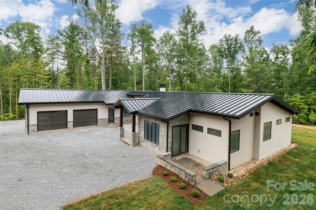 33 Busbee Road Asheville NC 28803