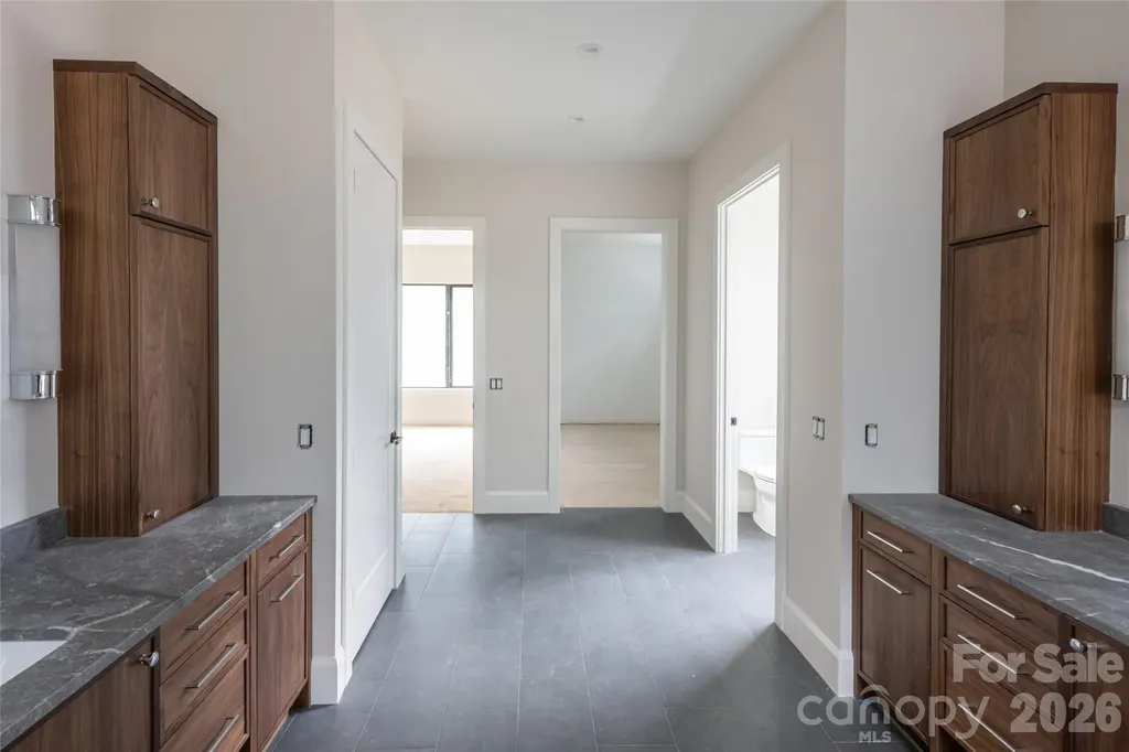 33 Busbee Road Asheville NC 28803