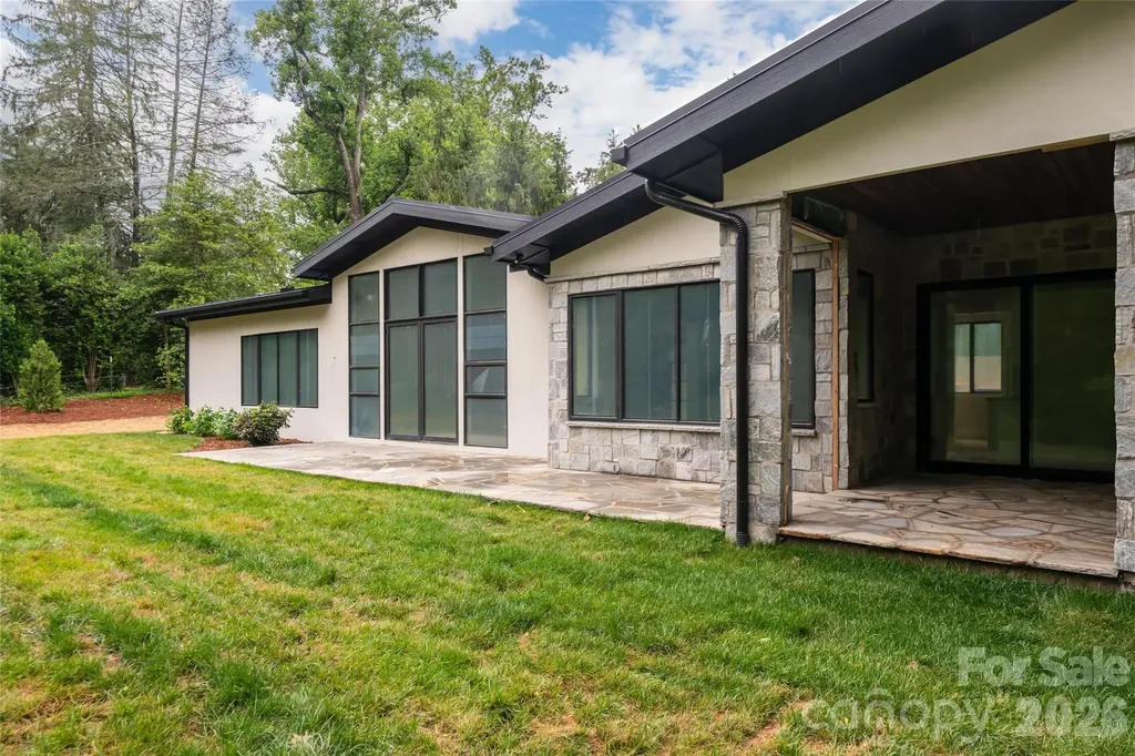 33 Busbee Road Asheville NC 28803