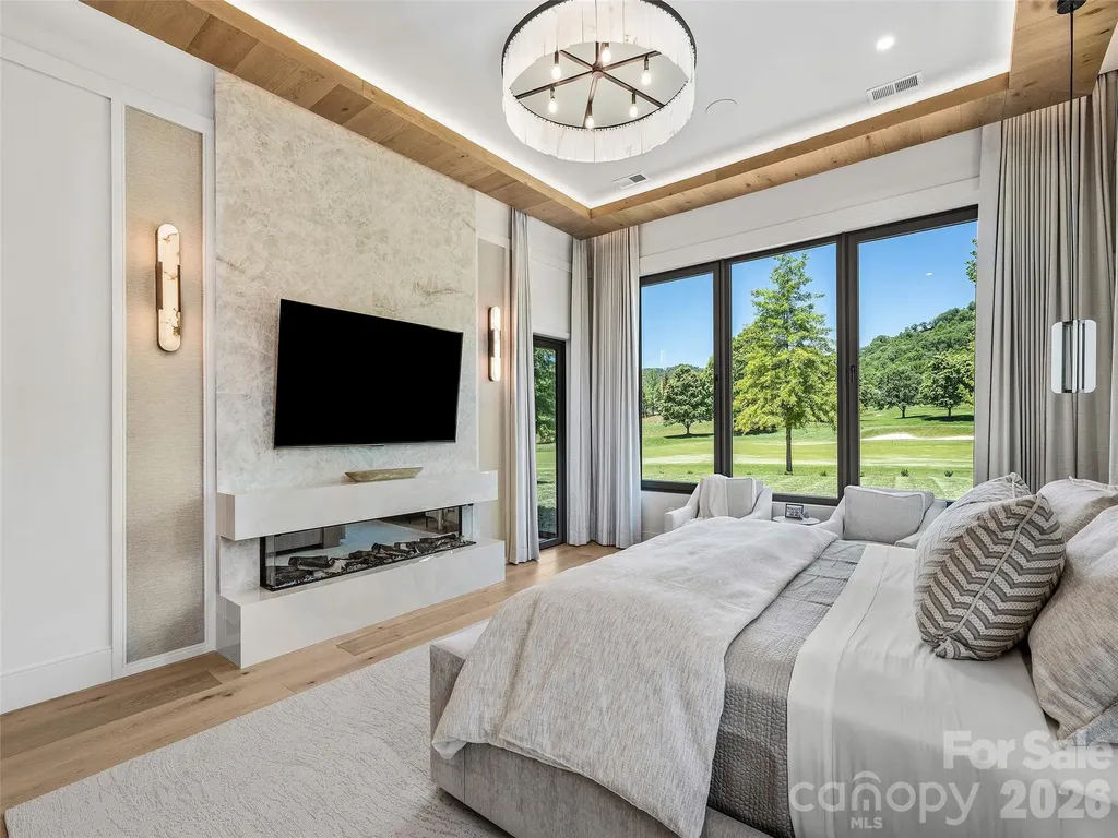 60 Walnut Valley Parkway Arden NC 28704