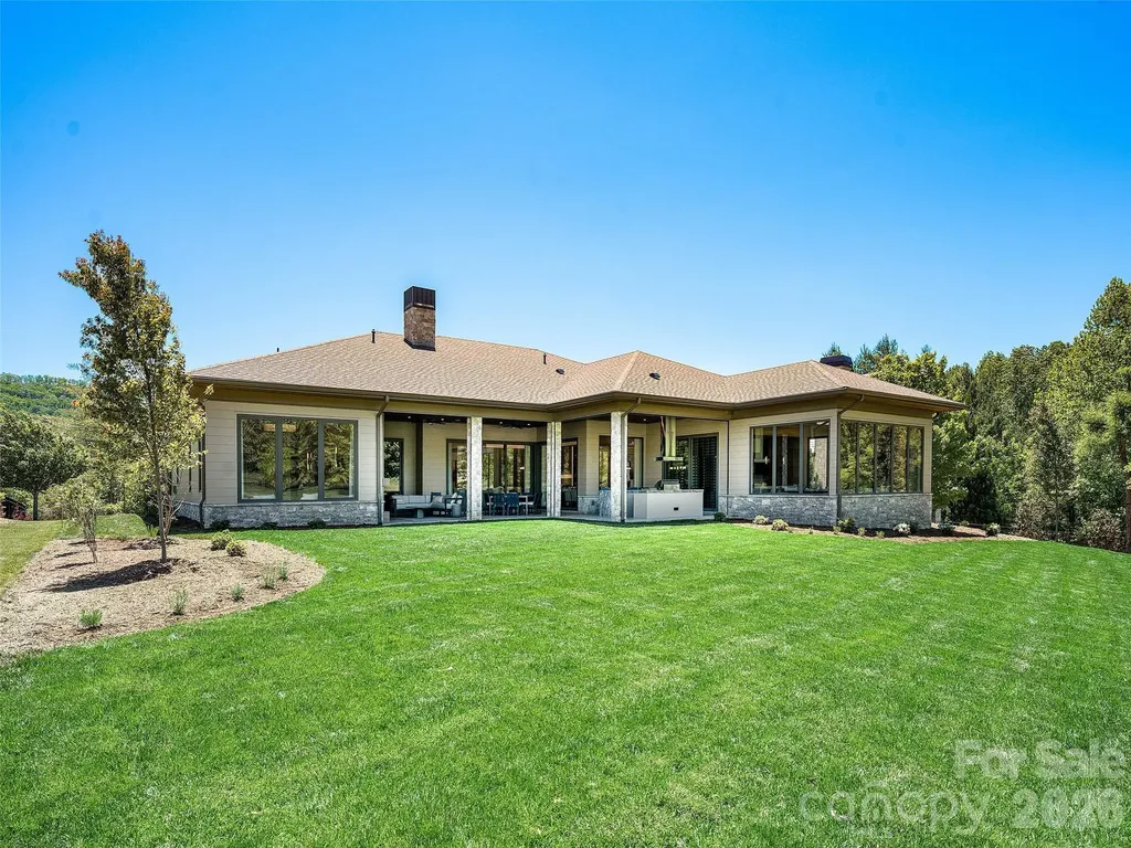 60 Walnut Valley Parkway Arden NC 28704