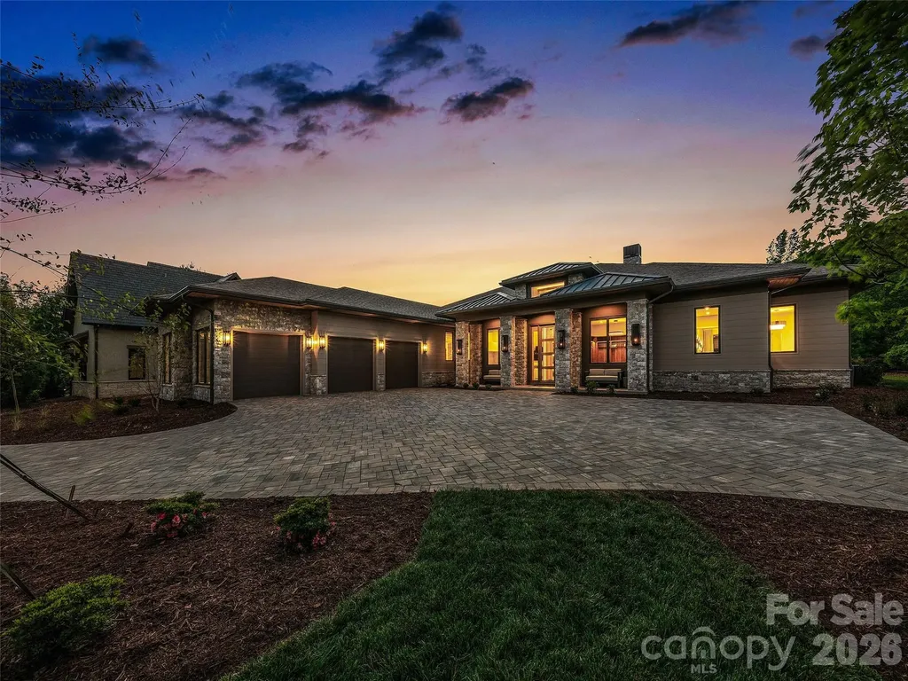 60 Walnut Valley Parkway Arden NC 28704