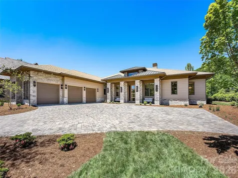 60 Walnut Valley Parkway Arden NC 28704