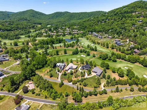 60 Walnut Valley Parkway Arden NC 28704