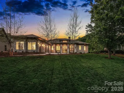60 Walnut Valley Parkway Arden NC 28704