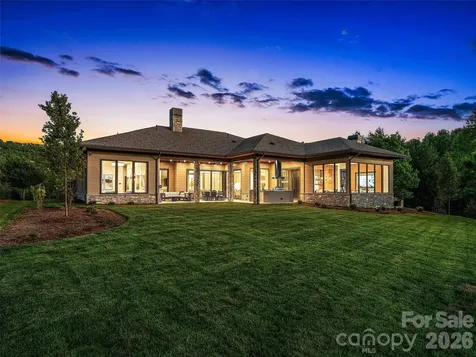 60 Walnut Valley Parkway Arden NC 28704