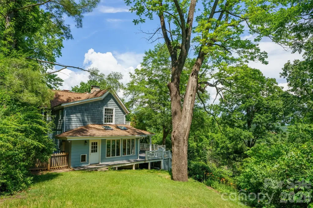 32 Delano Road Asheville NC 28805