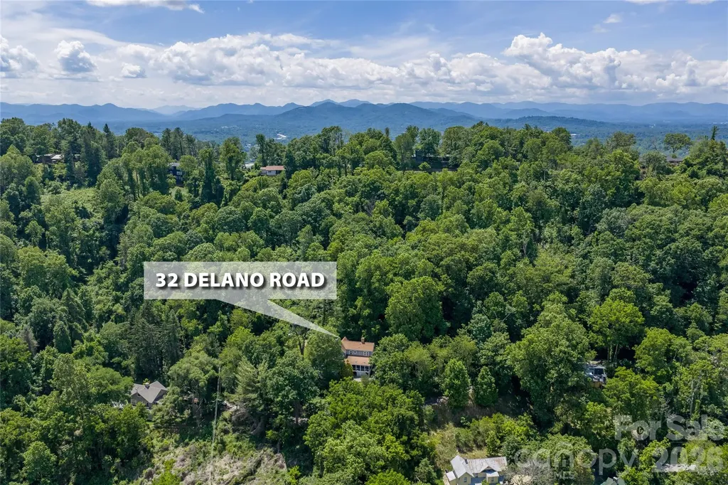 32 Delano Road Asheville NC 28805