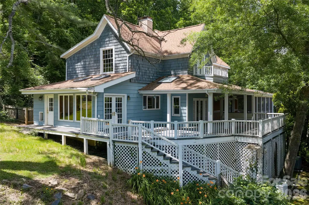 32 Delano Road Asheville NC 28805