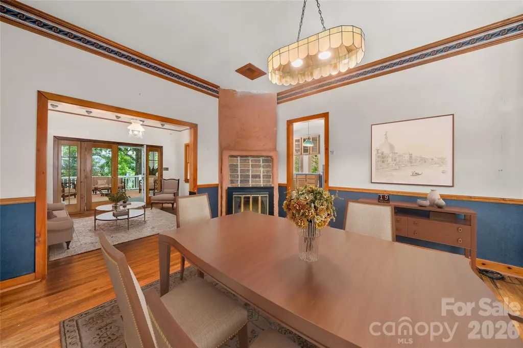 32 Delano Road Asheville NC 28805