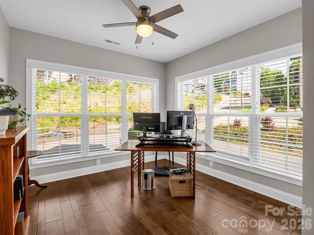 66 Tudor Way Black Mountain NC 28711
