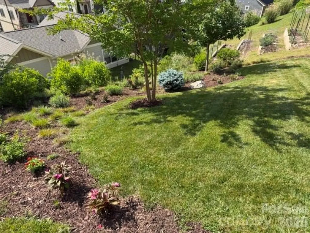66 Tudor Way Black Mountain NC 28711