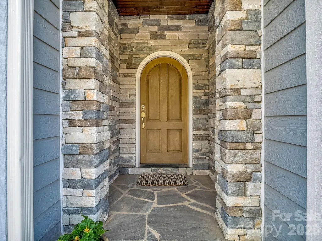 66 Tudor Way Black Mountain NC 28711