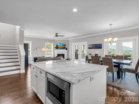 66 Tudor Way Black Mountain NC 28711