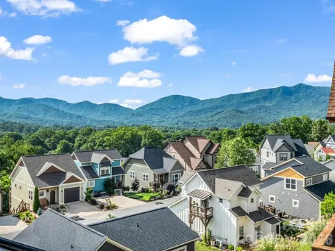 66 Tudor Way Black Mountain NC 28711