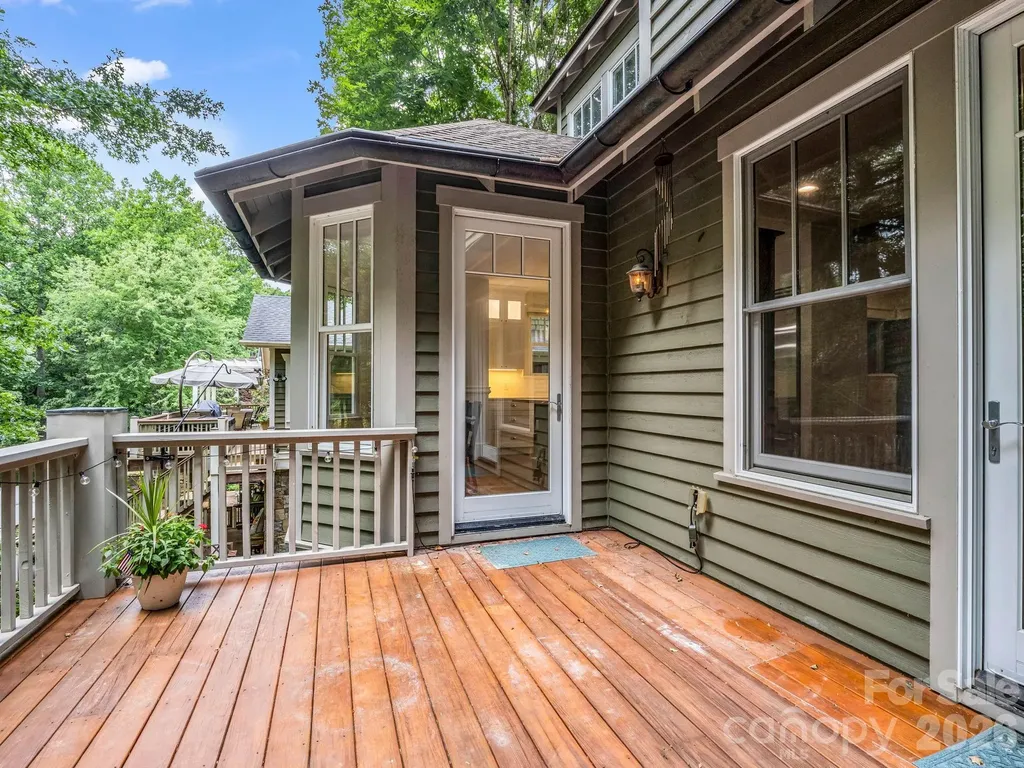 47 Cheshire Drive Black Mountain NC 28711
