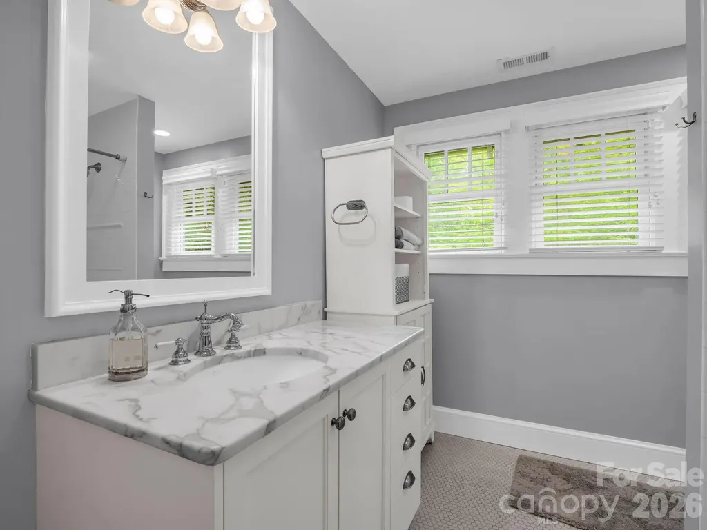 47 Cheshire Drive Black Mountain NC 28711