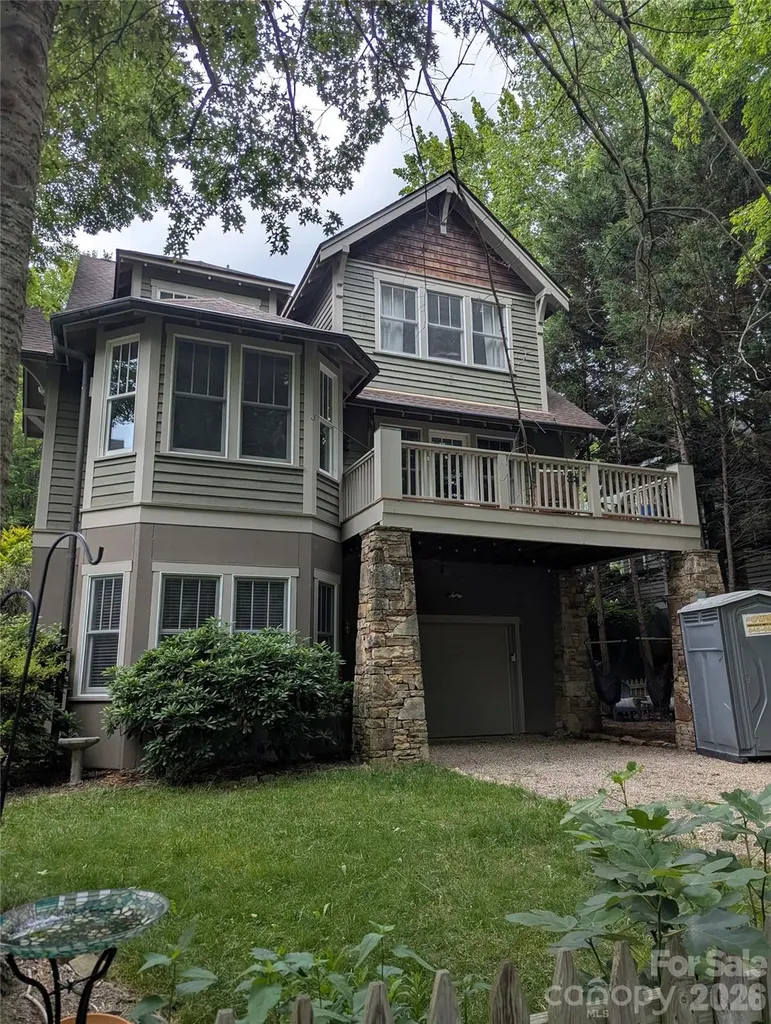 47 Cheshire Drive Black Mountain NC 28711