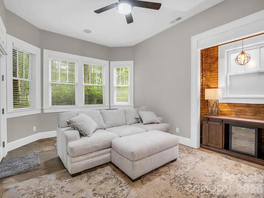 47 Cheshire Drive Black Mountain NC 28711