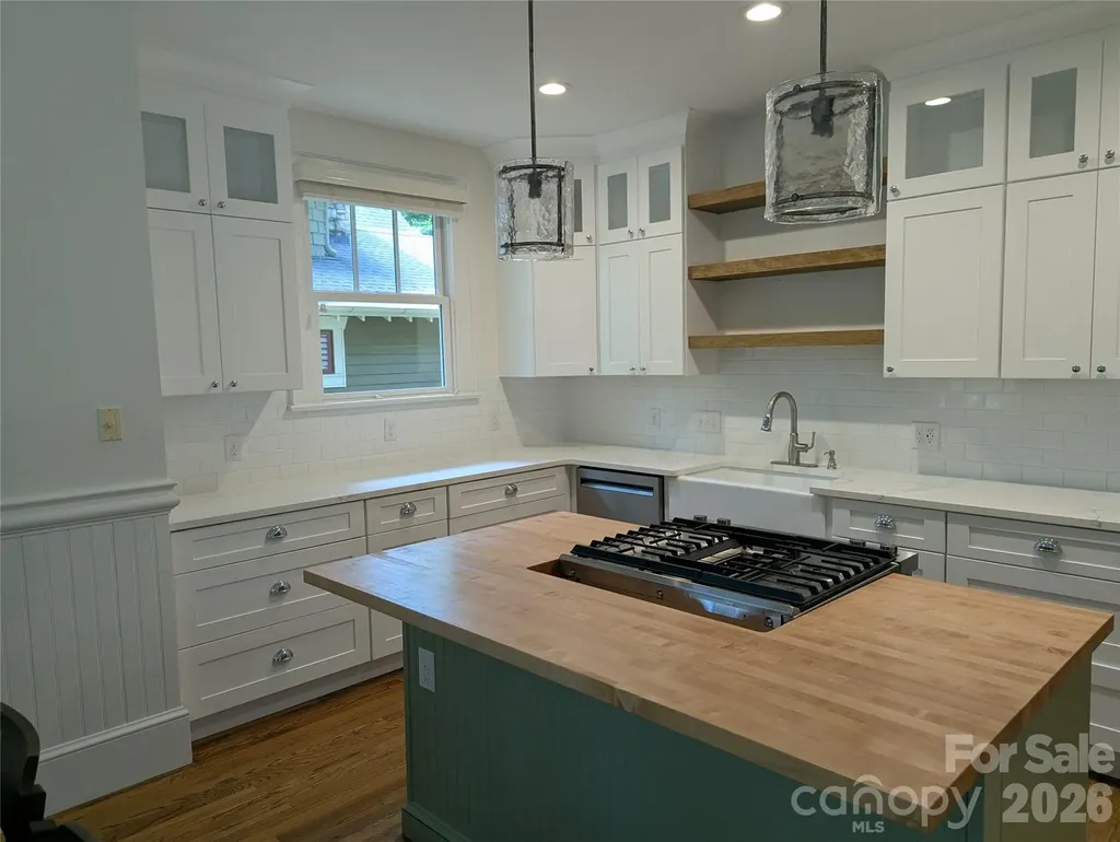 47 Cheshire Drive Black Mountain NC 28711