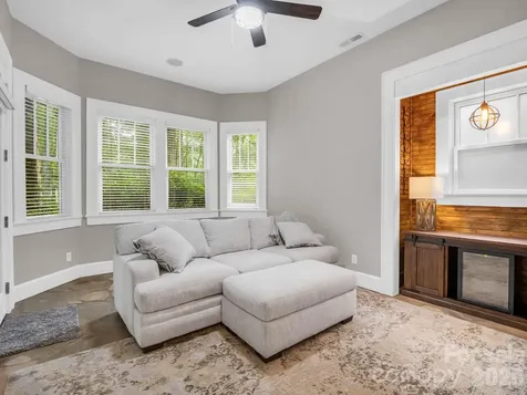 47 Cheshire Drive Black Mountain NC 28711
