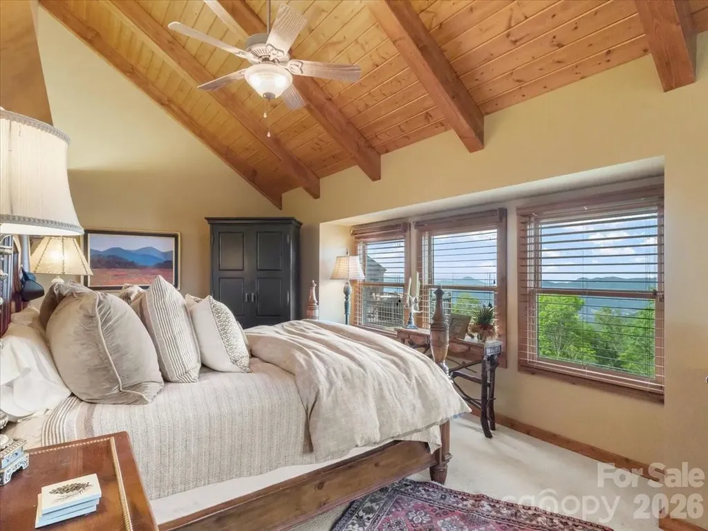 373 Rhododendron Lane Burnsville NC 28714