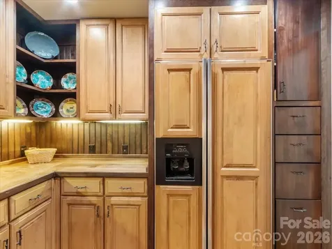373 Rhododendron Lane Burnsville NC 28714