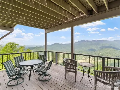 373 Rhododendron Lane Burnsville NC 28714