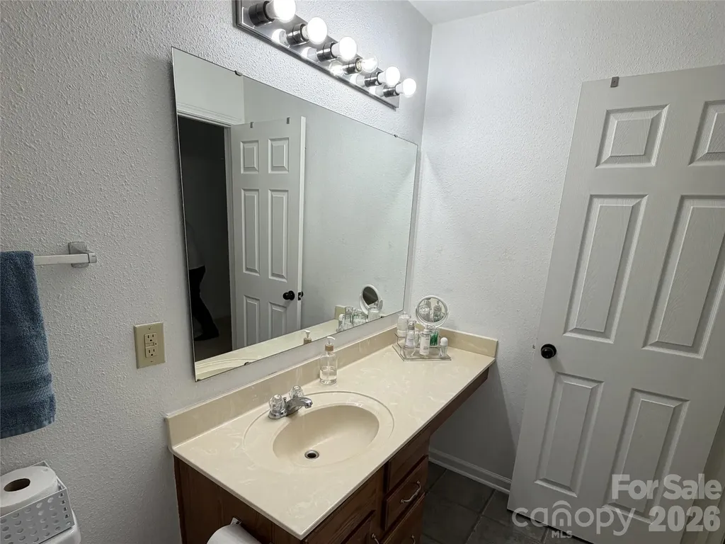 6445 Matlea Court Charlotte NC 28215