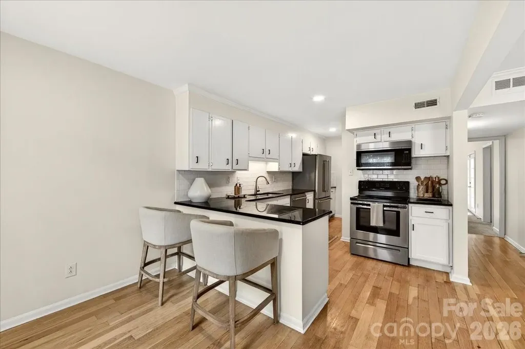 6724 Constitution Lane Charlotte NC 28210