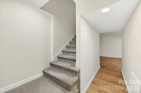 6724 Constitution Lane Charlotte NC 28210