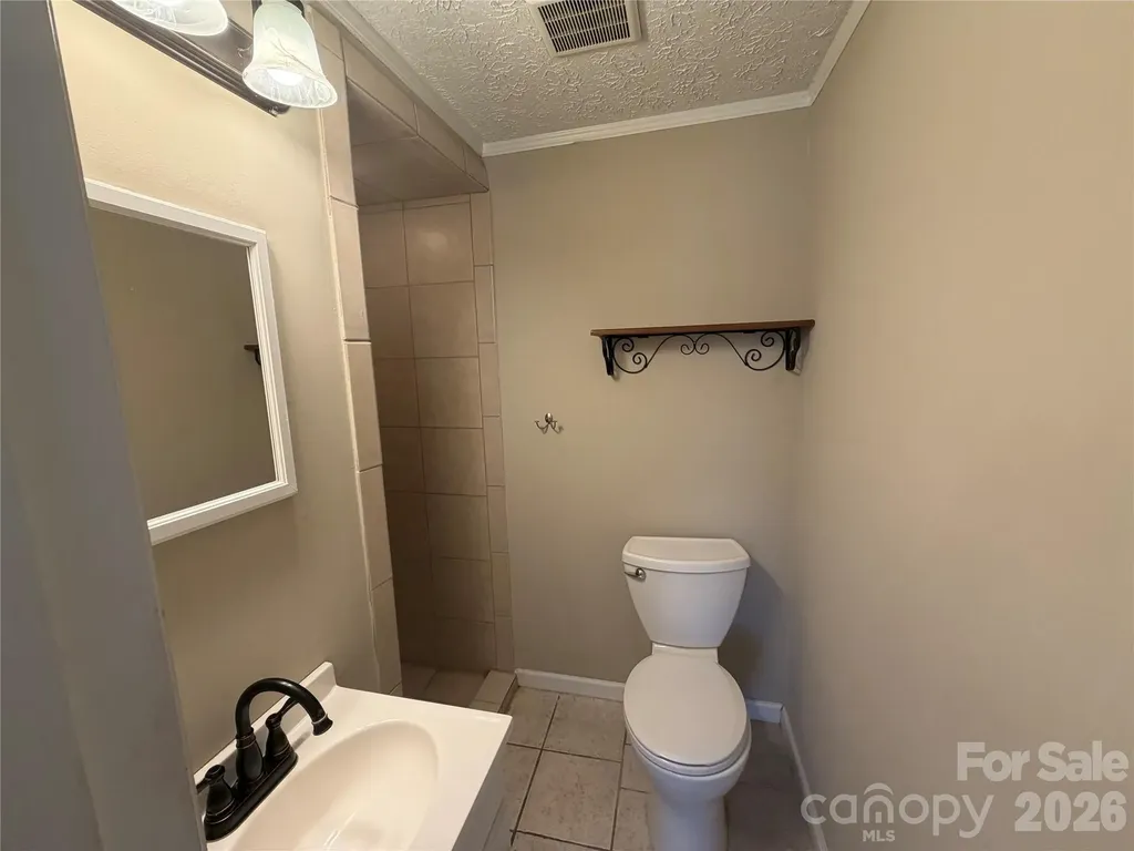 617 Oakwood Lane Gastonia NC 28056
