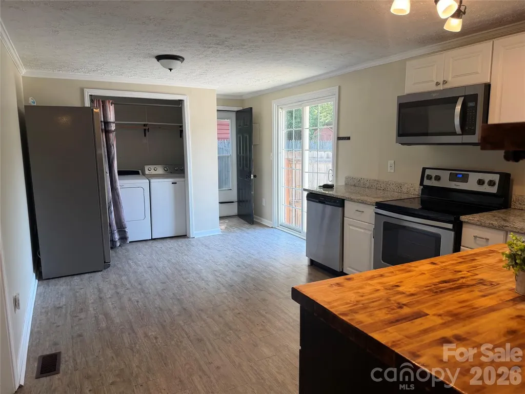 617 Oakwood Lane Gastonia NC 28056