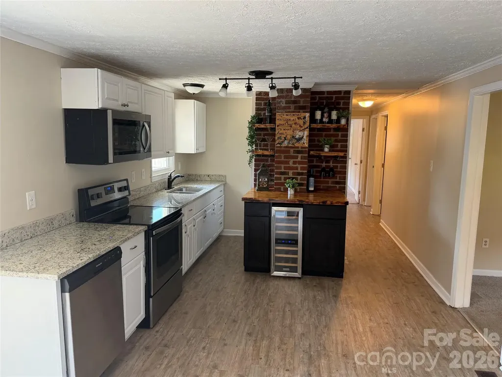617 Oakwood Lane Gastonia NC 28056