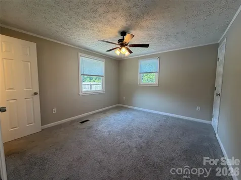 617 Oakwood Lane Gastonia NC 28056