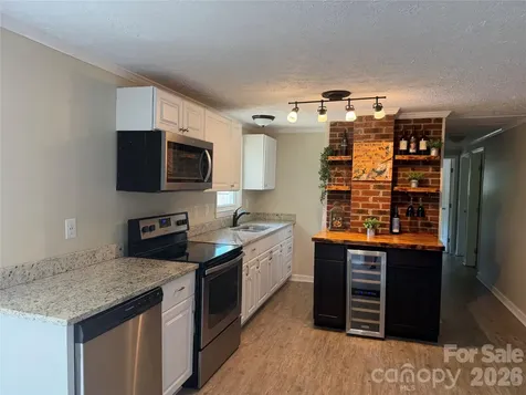617 Oakwood Lane Gastonia NC 28056