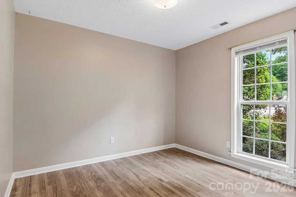 12 Wineberry Court Fletcher NC 28732