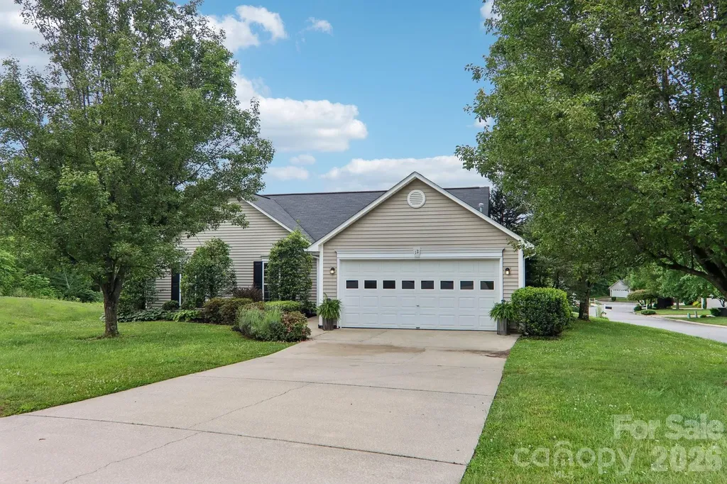 12 Wineberry Court Fletcher NC 28732