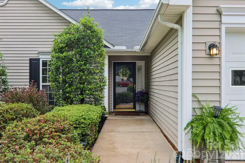 12 Wineberry Court Fletcher NC 28732