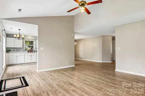 12 Wineberry Court Fletcher NC 28732