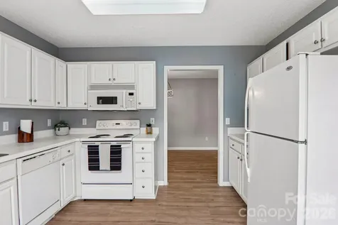 12 Wineberry Court Fletcher NC 28732