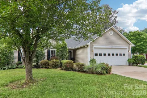 12 Wineberry Court Fletcher NC 28732