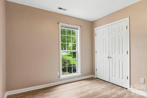 12 Wineberry Court Fletcher NC 28732