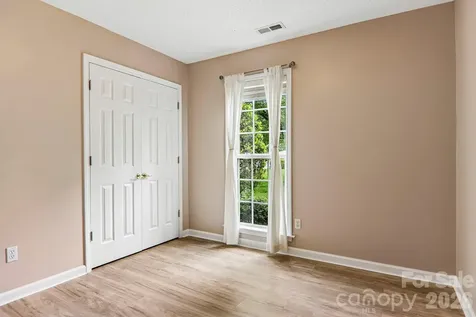 12 Wineberry Court Fletcher NC 28732