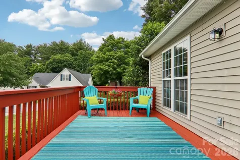 12 Wineberry Court Fletcher NC 28732