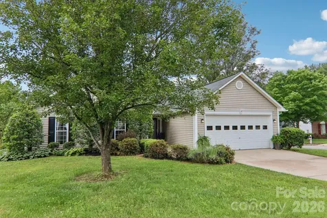 12 Wineberry Court Fletcher NC 28732
