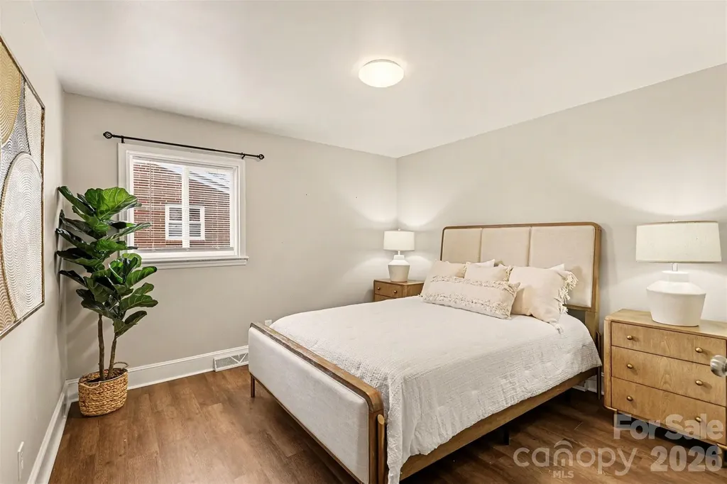 3430 Meredith Avenue Charlotte NC 28208