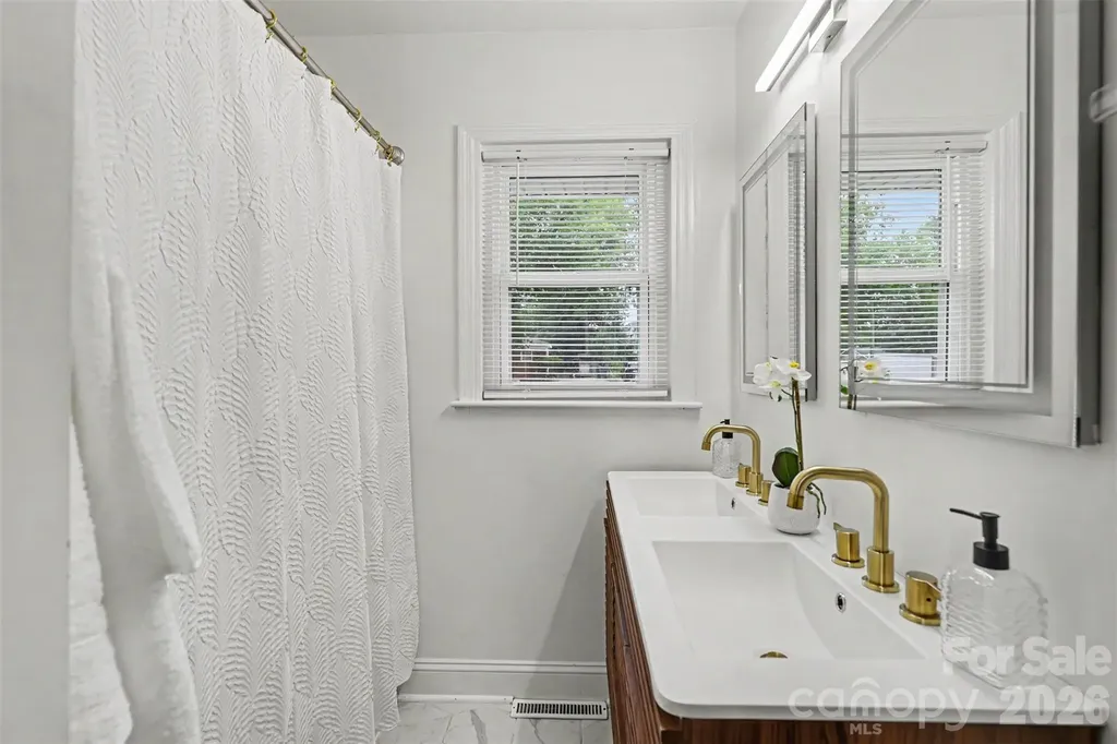 3430 Meredith Avenue Charlotte NC 28208